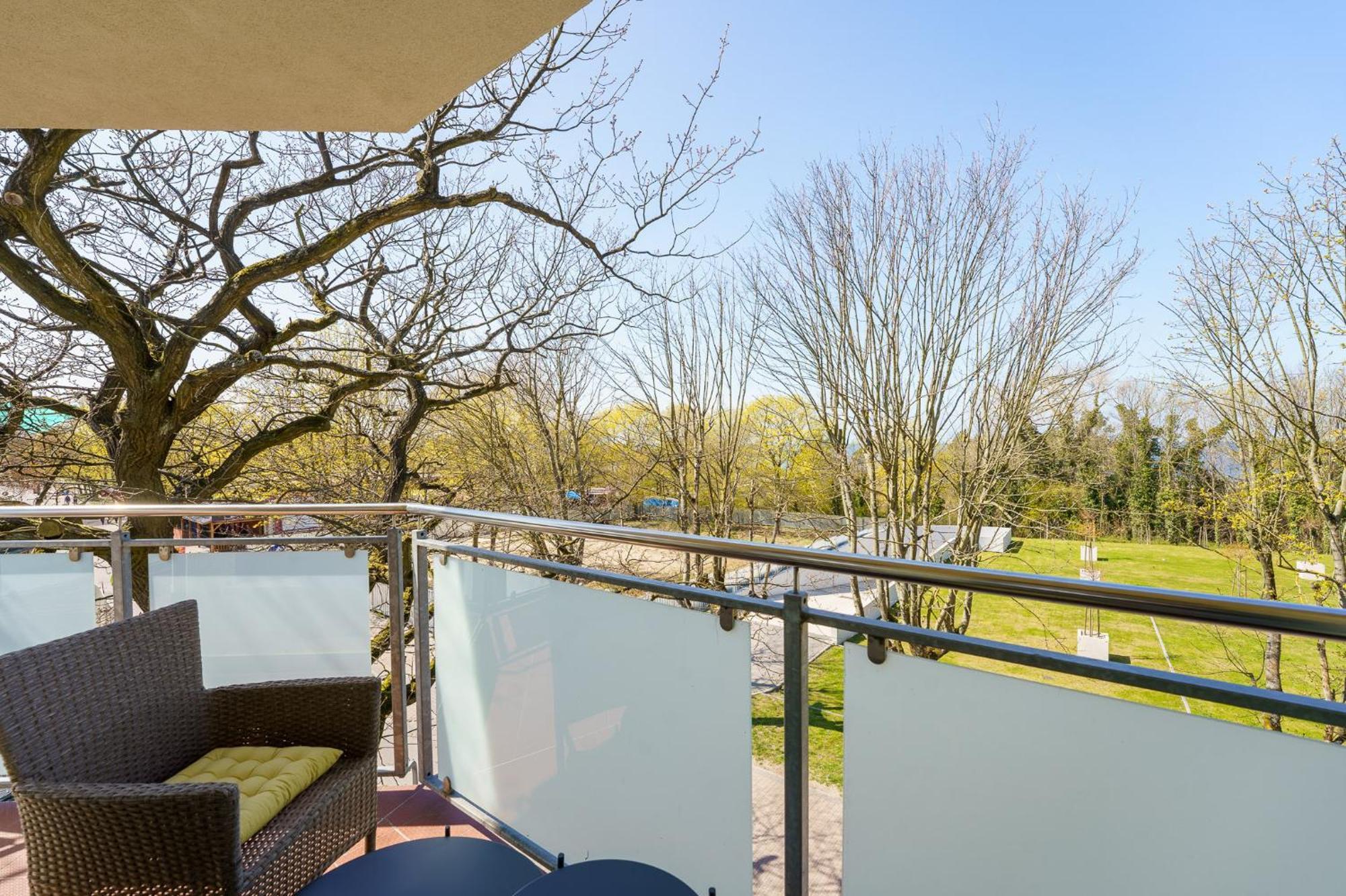 Seaside Apartment With Parking & Ac - 150 M To The Beach By Noclegi Renters Miedzyzdroje Exterior photo
